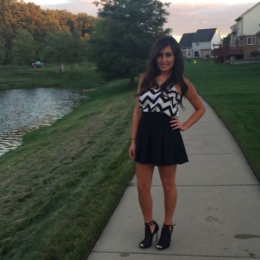 Meet your Posher, Nour